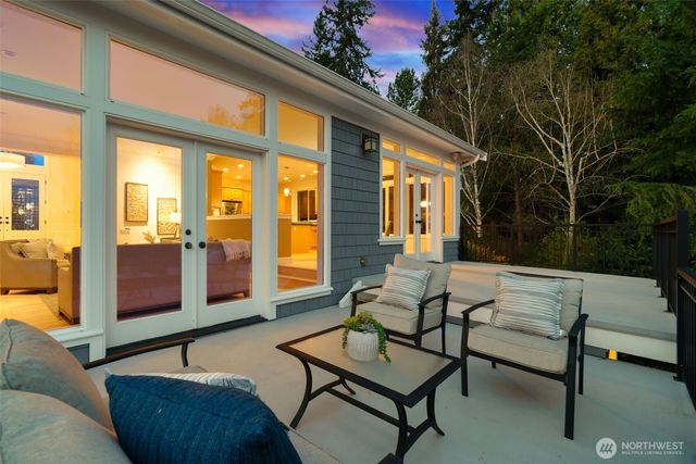 18212 85th Place W, Edmonds, WA 98026