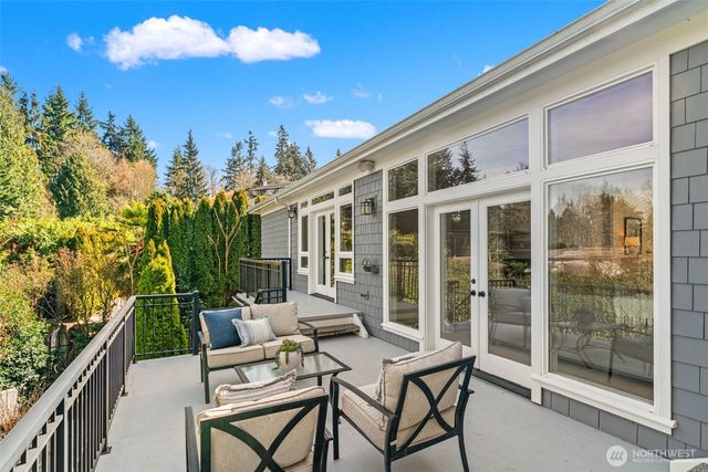 18212 85th Place W, Edmonds, WA 98026