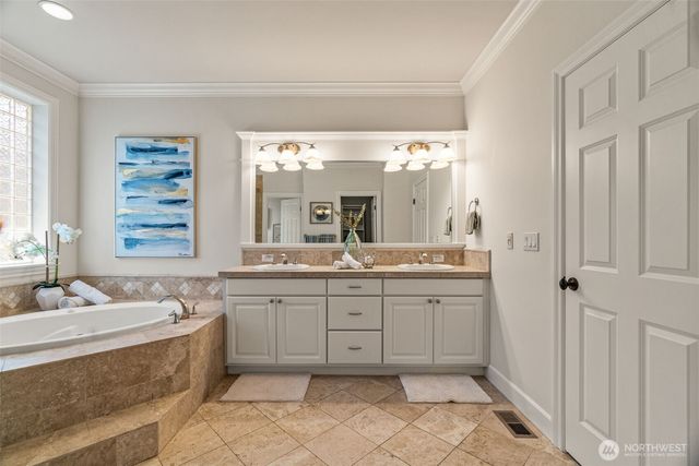 18212 85th Place W, Edmonds, WA 98026