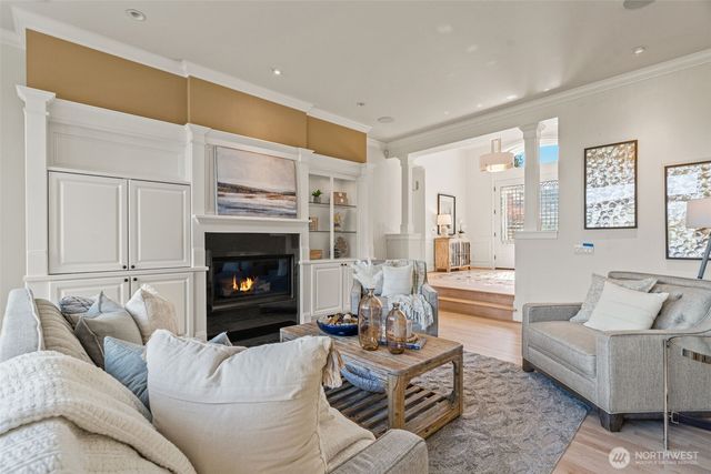 18212 85th Place W, Edmonds, WA 98026