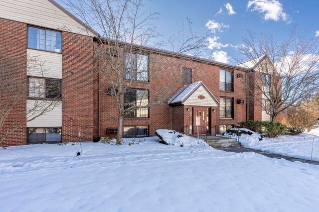 12 English Village Rd Apt 201, Manchester, NH 03102
