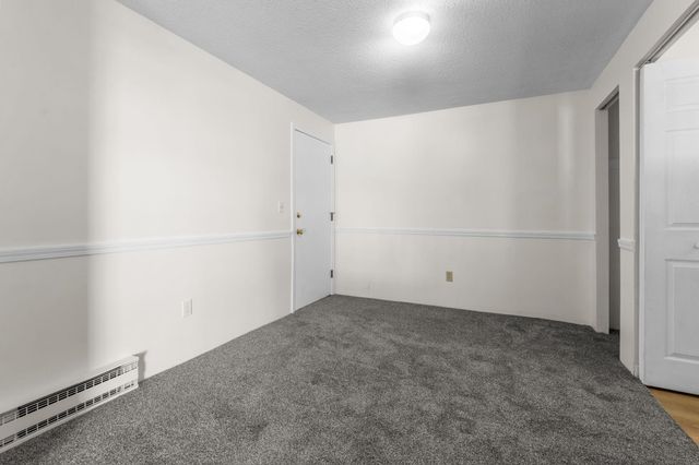12 English Village Rd Apt 201, Manchester, NH 03102