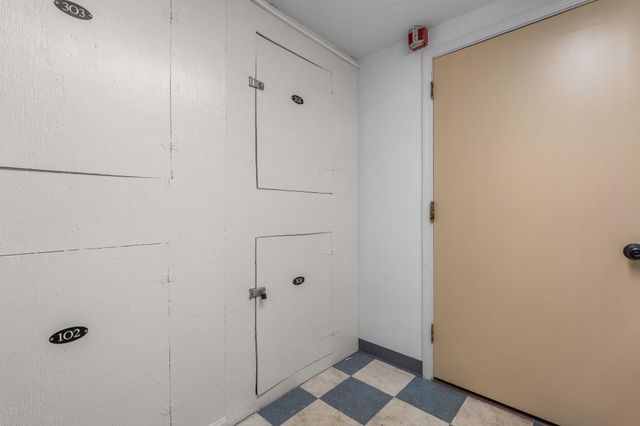 12 English Village Rd Apt 201, Manchester, NH 03102