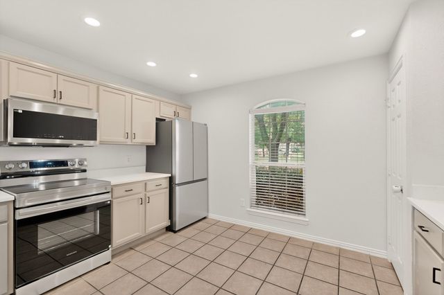 2319 Great Light Drive, Dallas, TX 75228