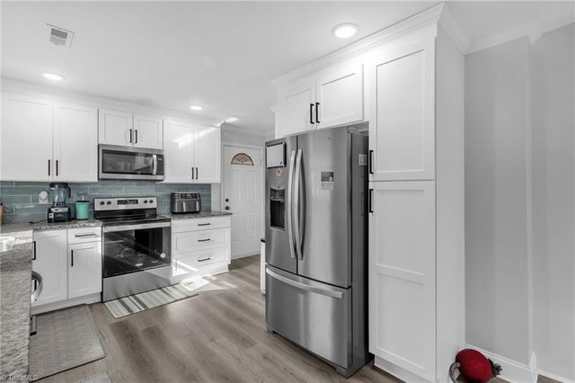 512 Croydon Lane, Winston-salem, NC 27107