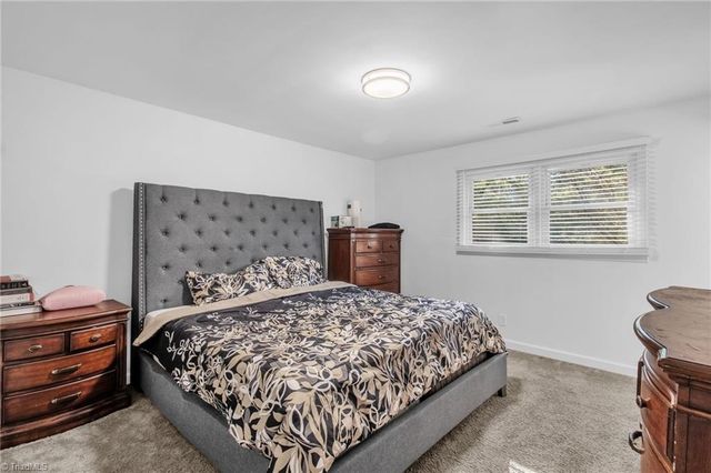 512 Croydon Lane, Winston-salem, NC 27107