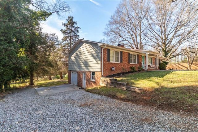 512 Croydon Lane, Winston-salem, NC 27107