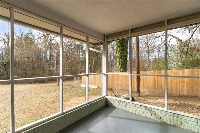 512 Croydon Lane, Winston-salem, NC 27107