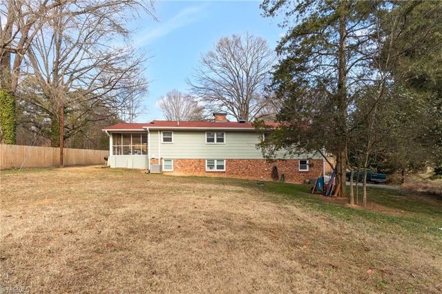 512 Croydon Lane, Winston-salem, NC 27107