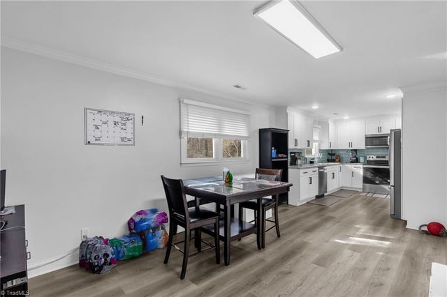 512 Croydon Lane, Winston-salem, NC 27107