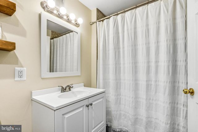 1811 GOUGH ST, Baltimore, MD 21231