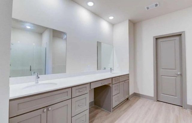 18620 Louetta Creek Drive 20, Spring, TX 77388