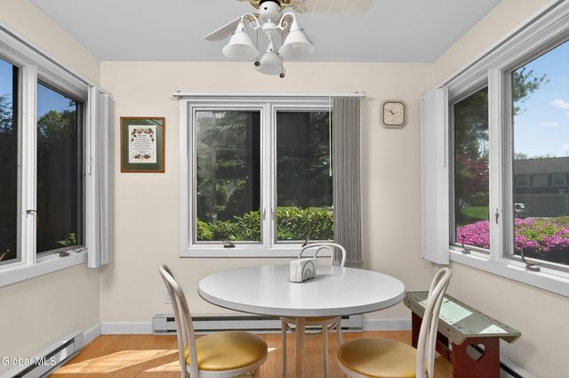 1283 Hawthorn Road, Niskayuna, NY 12309