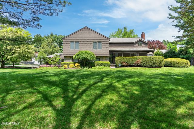 1283 Hawthorn Road, Niskayuna, NY 12309