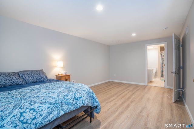 284 Castlewood Drive 284, Bloomfield, CT 06002