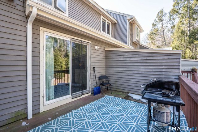 284 Castlewood Drive 284, Bloomfield, CT 06002