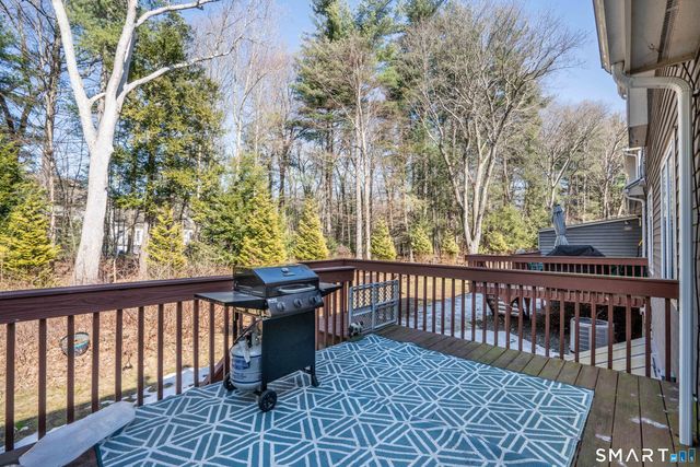 284 Castlewood Drive 284, Bloomfield, CT 06002