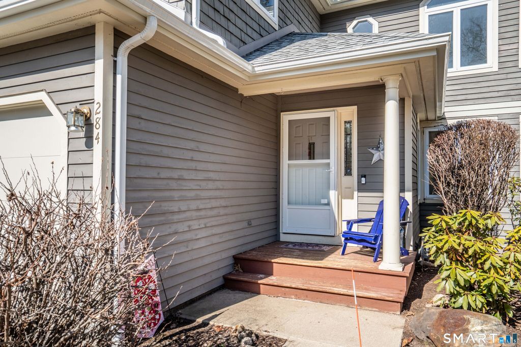284 Castlewood Drive 284, Bloomfield, CT 06002