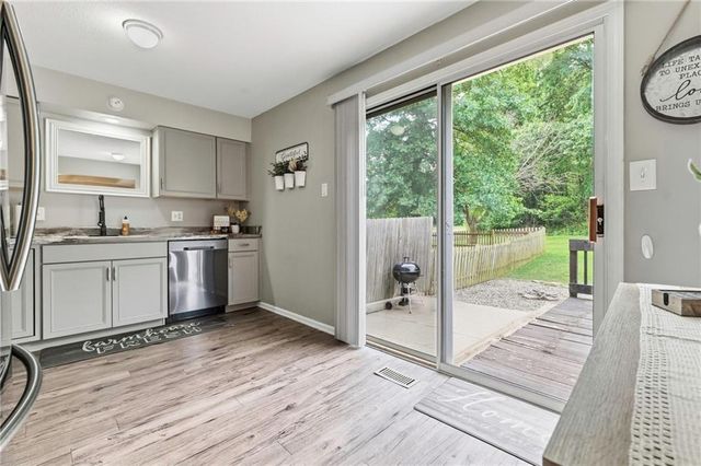 203 W Foxwood Drive, Raymore, MO 64083