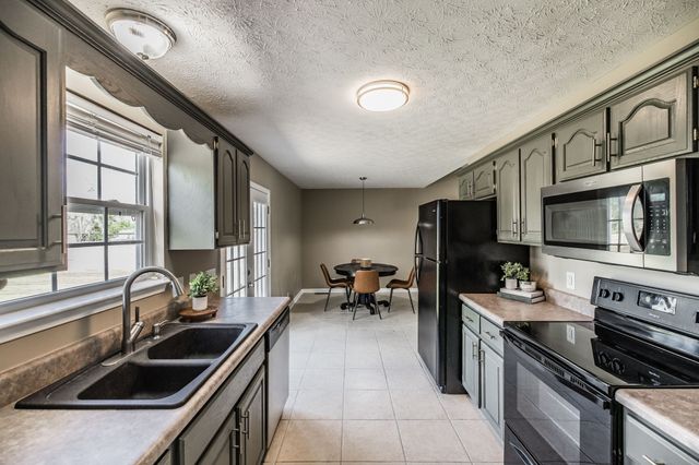 226 Westland St, Portland, TN 37148