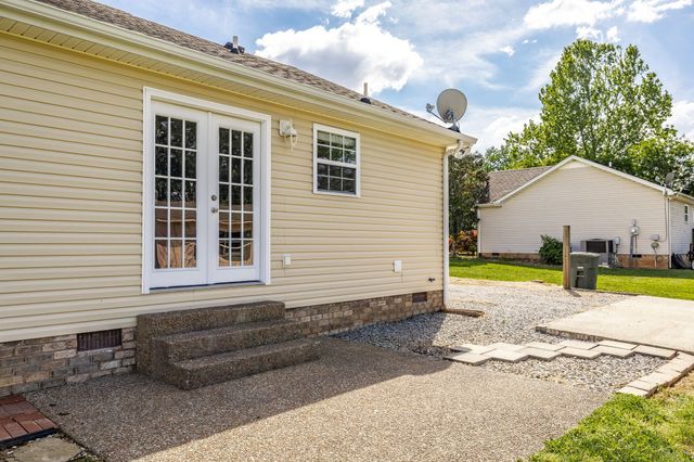 226 Westland St, Portland, TN 37148