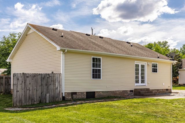 226 Westland St, Portland, TN 37148