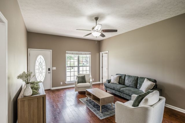 226 Westland St, Portland, TN 37148