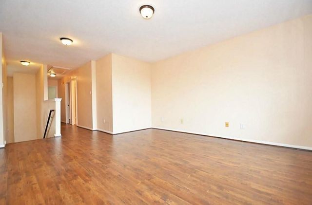 17911 Western Pass Ln, Houston, TX 77095