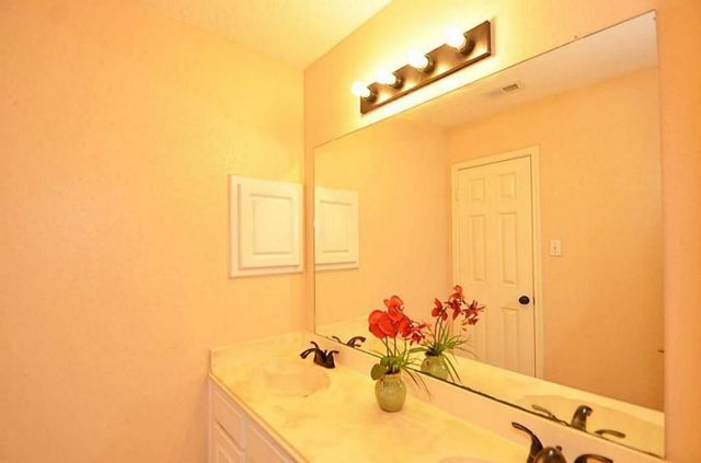 17911 Western Pass Ln, Houston, TX 77095