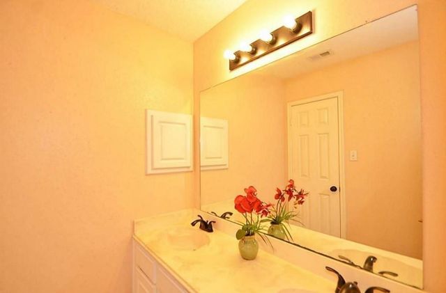 17911 Western Pass Ln, Houston, TX 77095