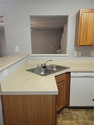 10221 Deep Creek Place, Union City, GA 30291
