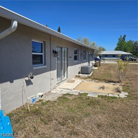 1818 SW Santa Barbara PL 2, Cape Coral, FL 33991