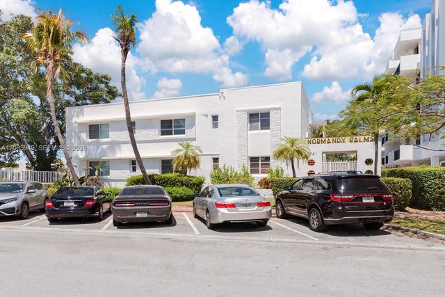 6941 Bay Dr B3, Miami Beach, FL 33141
