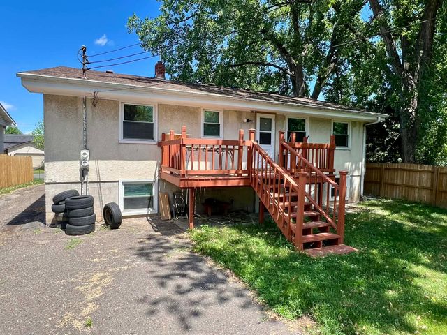 1450 Idaho Avenue E, Saint Paul, MN 55106