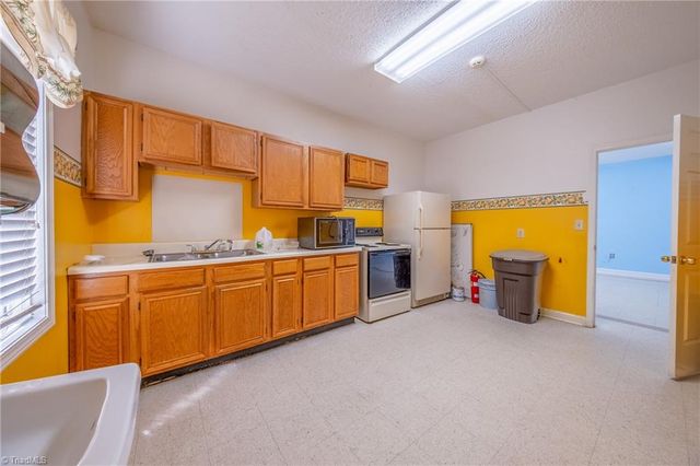 717 Harrison Street, Reidsville, NC 27320