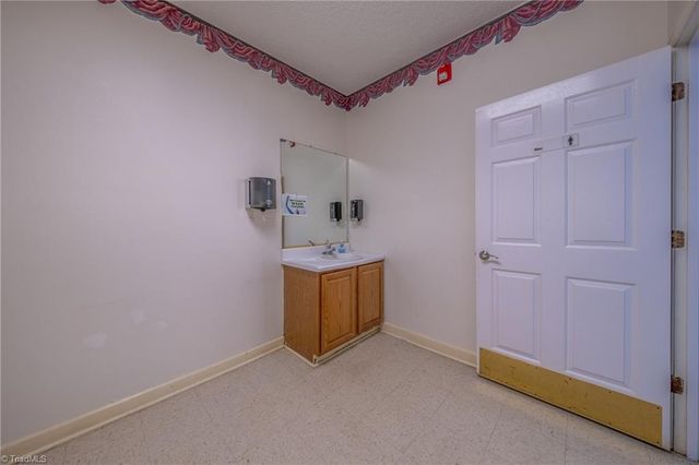 717 Harrison Street, Reidsville, NC 27320