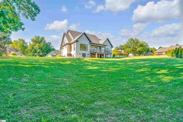 354 S Monterey Drive, Moore, SC 29369