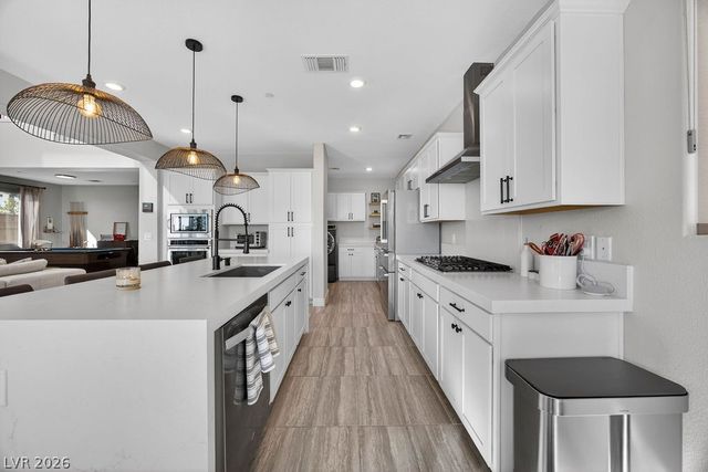 6480 Castalnova Bend Drive, Las Vegas, NV 89166