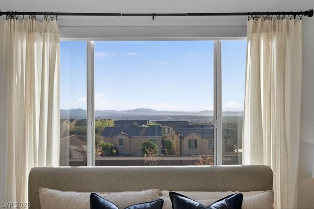 6480 Castalnova Bend Drive, Las Vegas, NV 89166