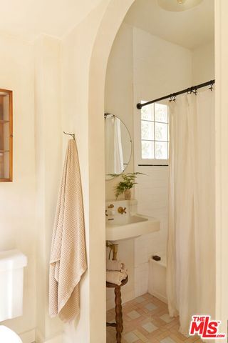 404 N Avenue 52, Los Angeles, CA 90042