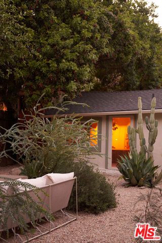 404 N Avenue 52, Los Angeles, CA 90042