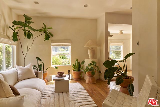 404 N Avenue 52, Los Angeles, CA 90042