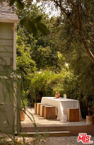 404 N Avenue 52, Los Angeles, CA 90042