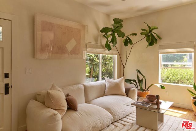 404 N Avenue 52, Los Angeles, CA 90042