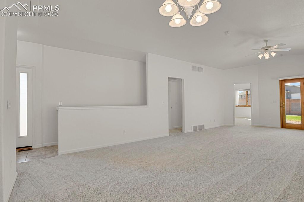 470 S Soaring Eagle Drive, Pueblo, CO 81007 — photo 3