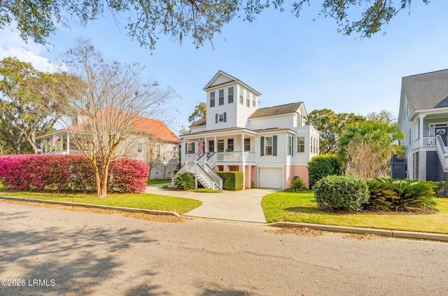 25 Petigru Drive, Beaufort, SC 29902