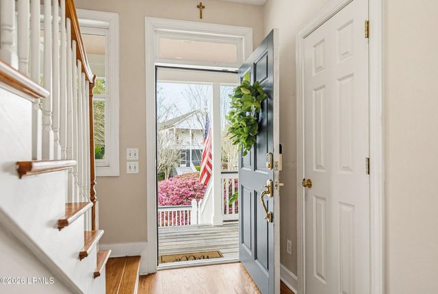 25 Petigru Drive, Beaufort, SC 29902