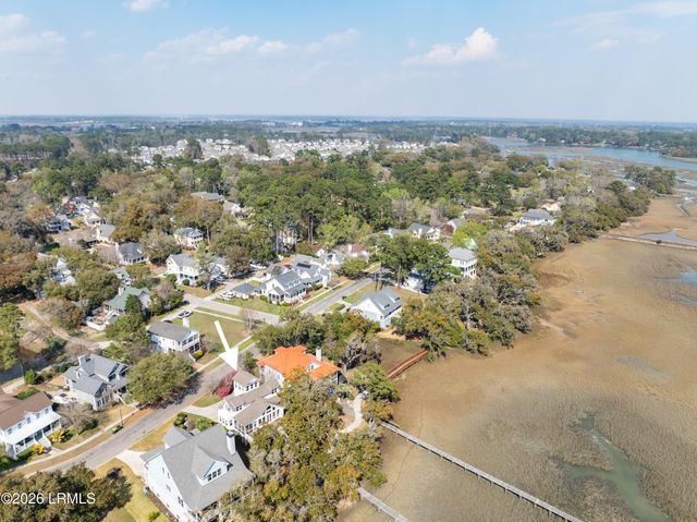 25 Petigru Drive, Beaufort, SC 29902