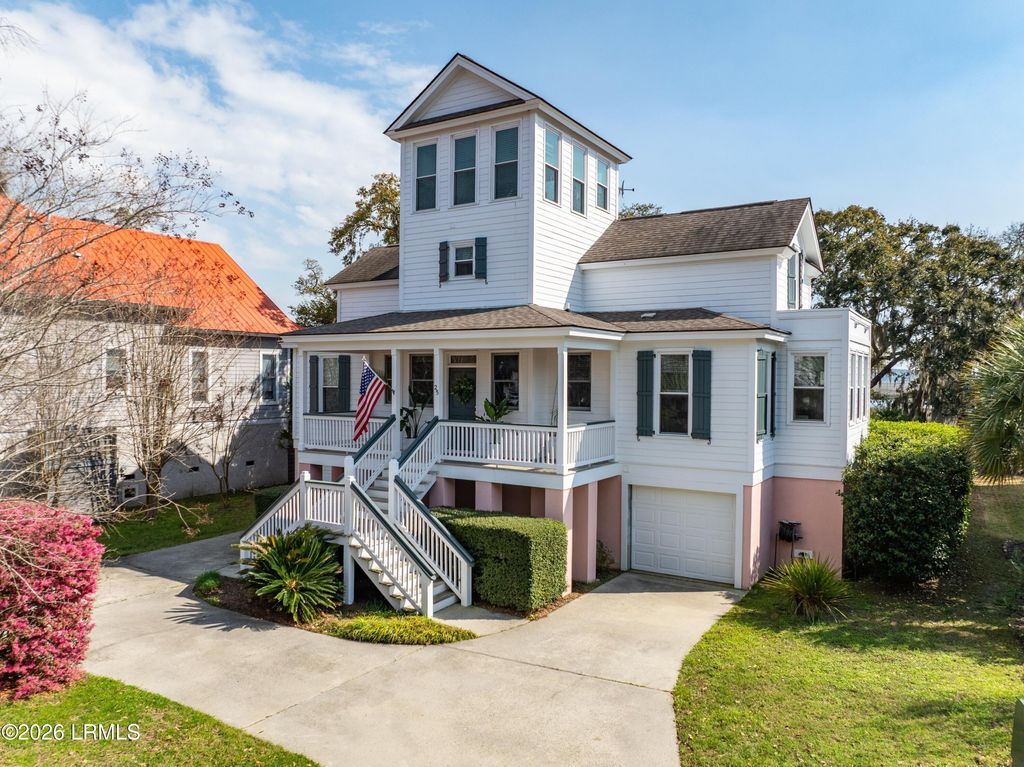 25 Petigru Drive, Beaufort, SC 29902