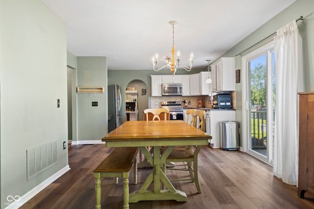 9538 Fairview Parkway, Noblesville, IN 46060
